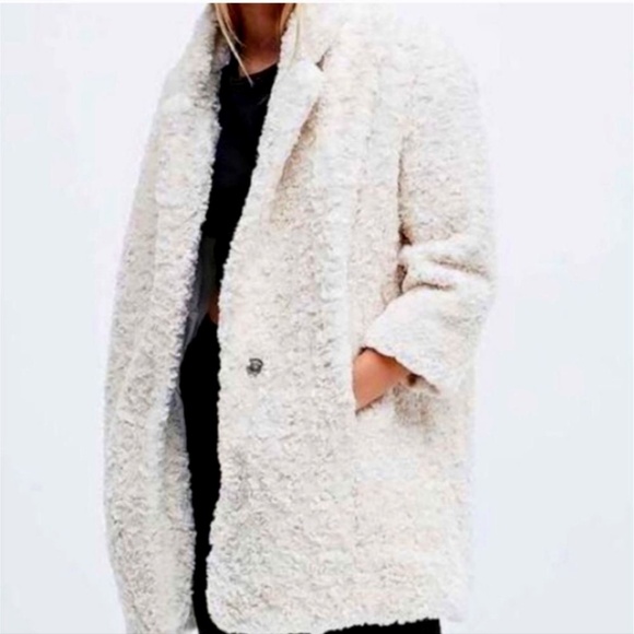 Urban Outfitters Anthropologie Medium 3/4 Sleeve Cream Teddy Coat Jacket FLUFFY! - Picture 1 of 6